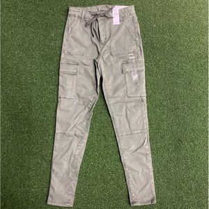 NWT American Eagle Cargo High Waist Jegging